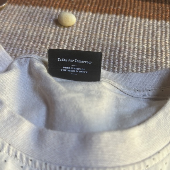 Publish Dot tee mid weight 100% cotton embroidered logo beige w/ black dots L - Picture 5 of 5